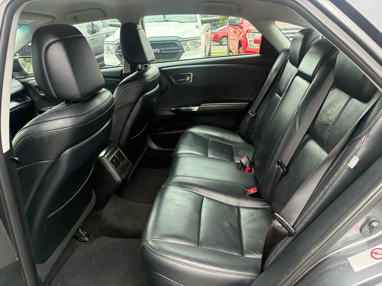 Toyota Avalon XLE 2018