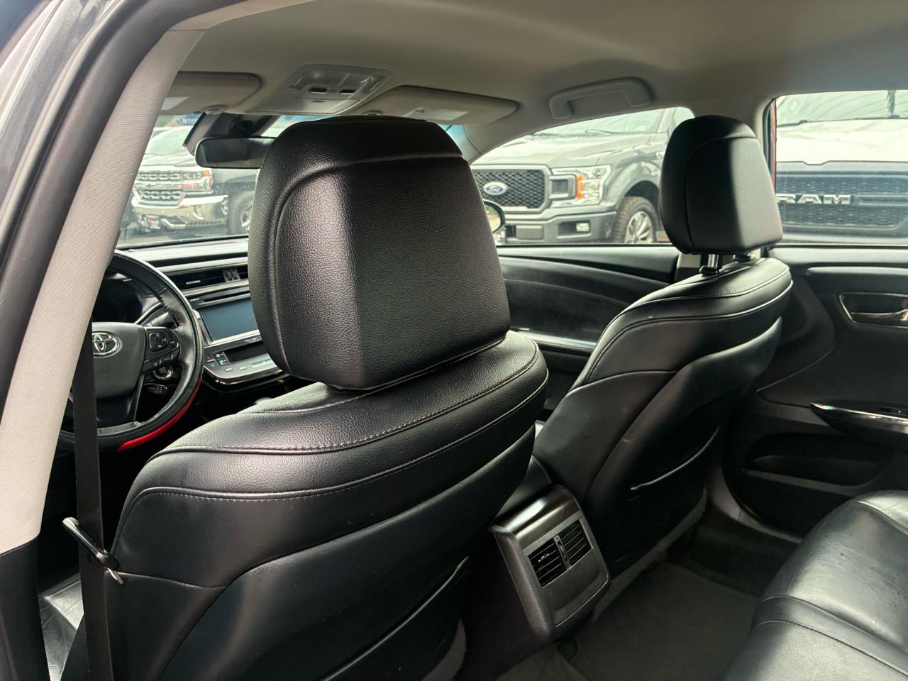 Toyota Avalon XLE 2018