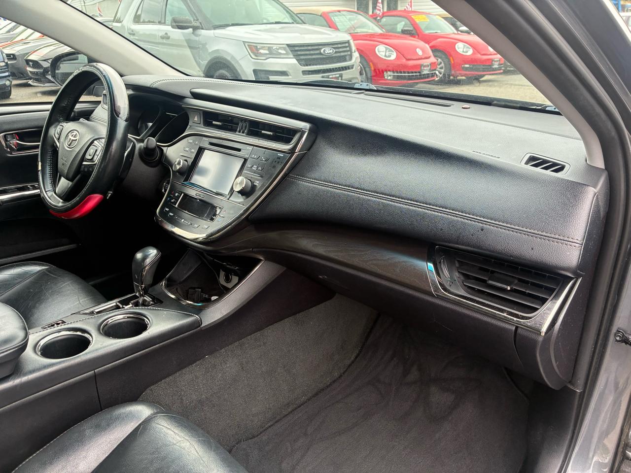 Toyota Avalon XLE 2018