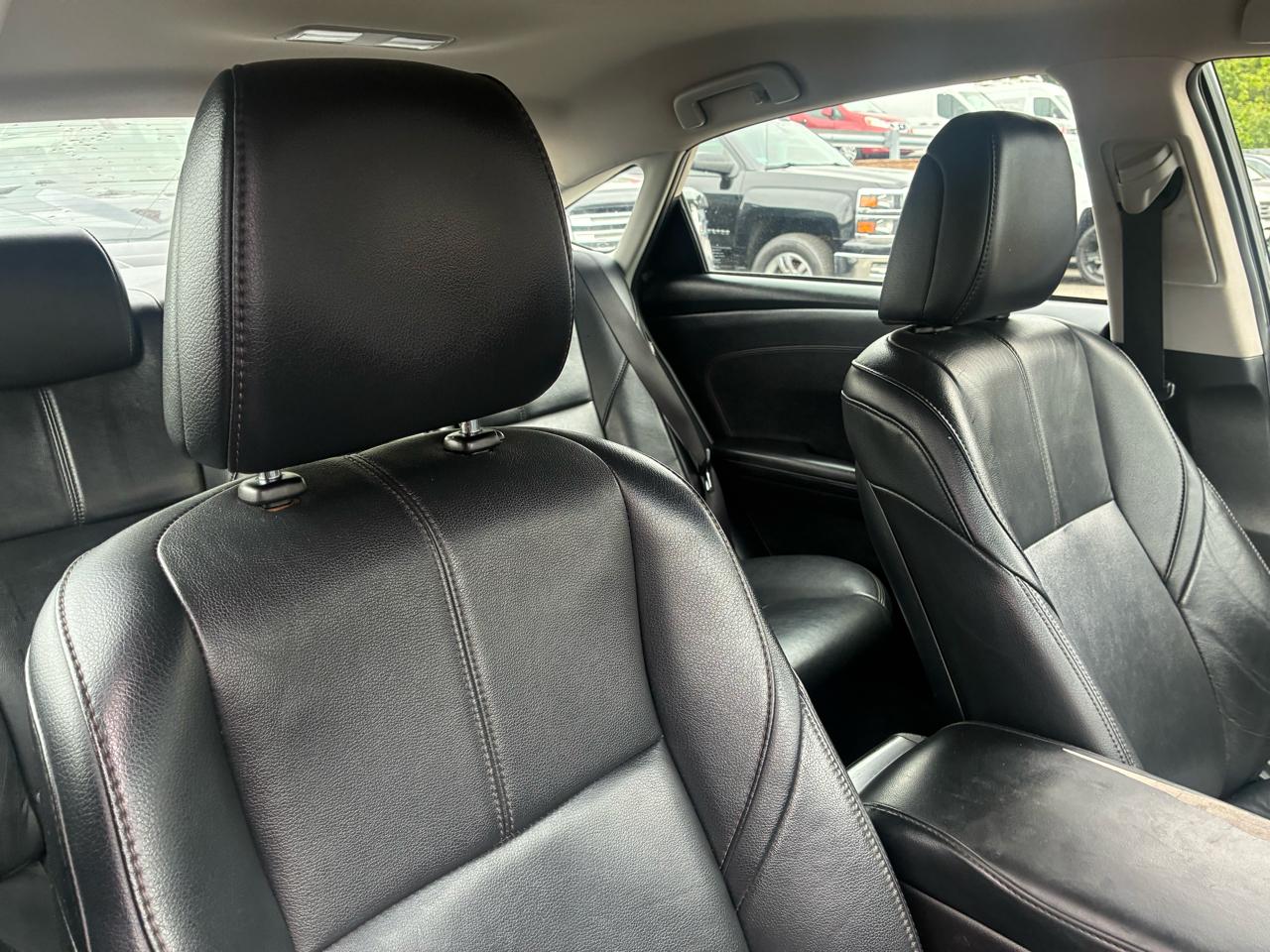 Toyota Avalon XLE 2018