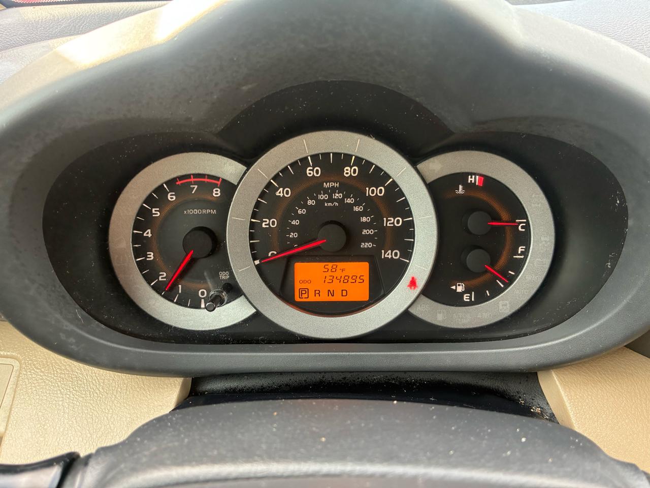 Toyota RAV4 Base I4 4WD 2012