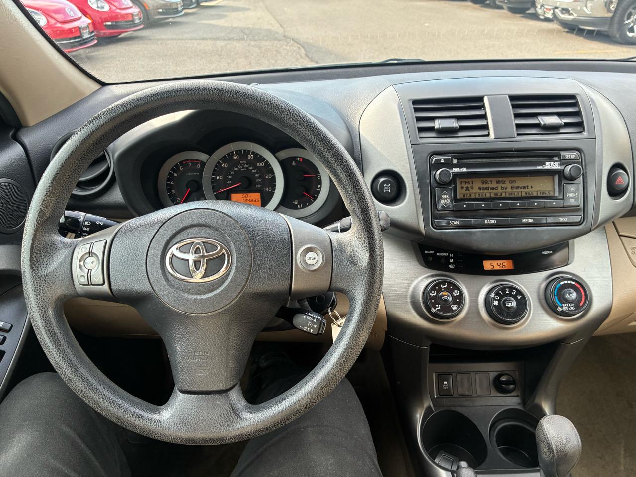 Toyota RAV4 Base I4 4WD 2012