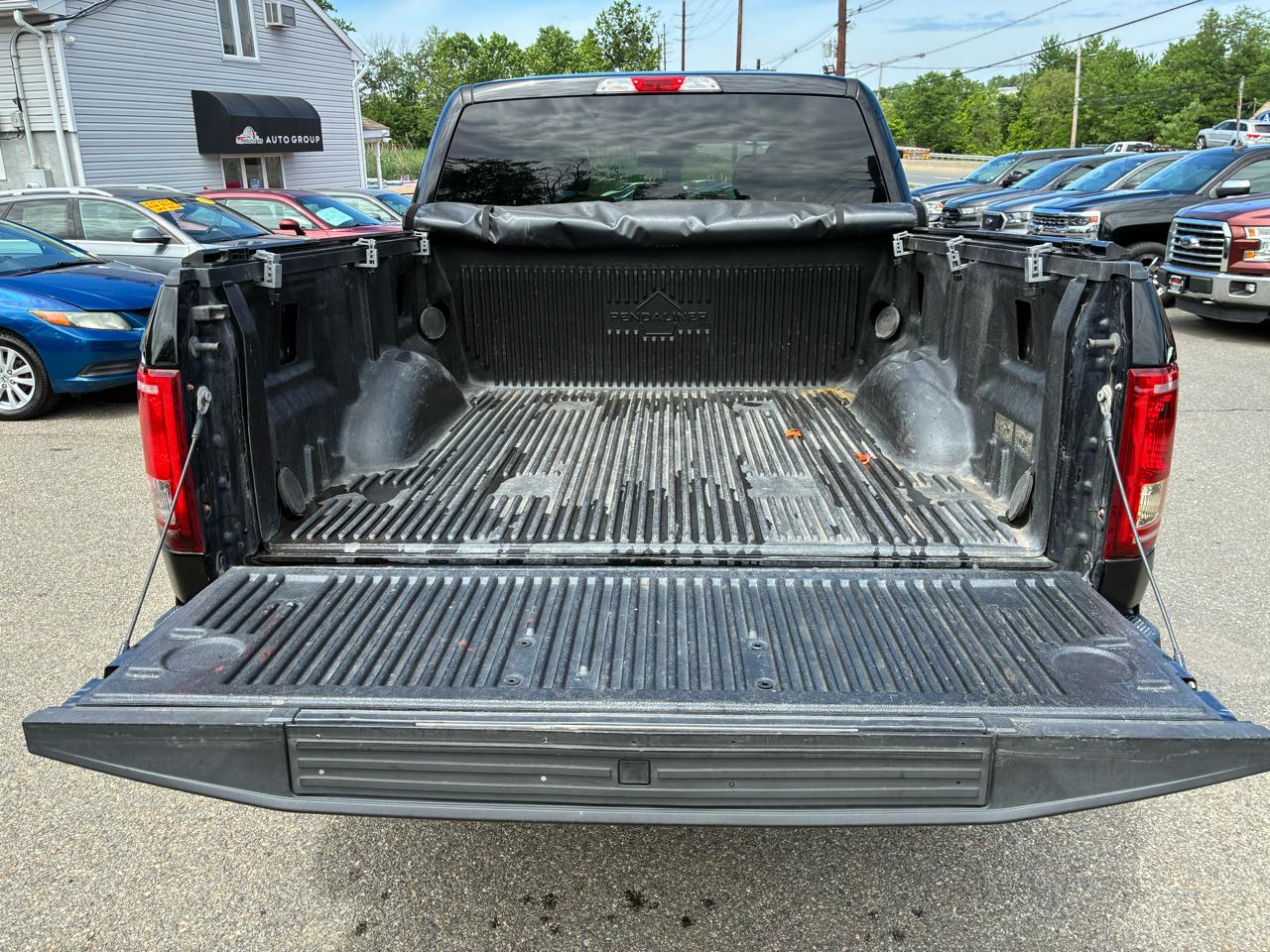 Ford F-150 XLT SuperCrew 5.5-ft. Bed 4WD 2017