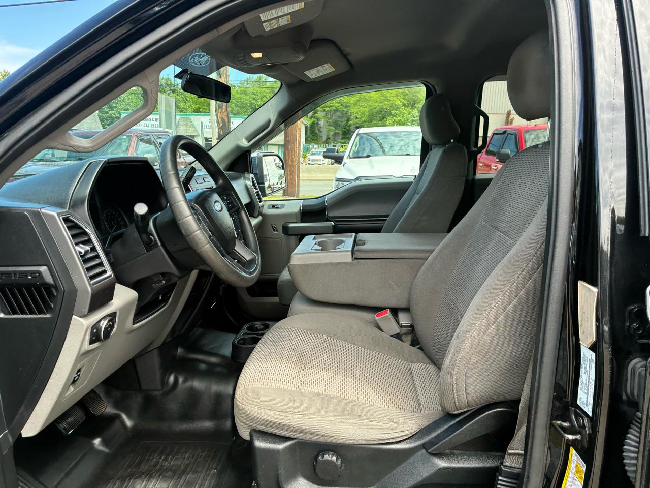 Ford F-150 XLT SuperCrew 5.5-ft. Bed 4WD 2017