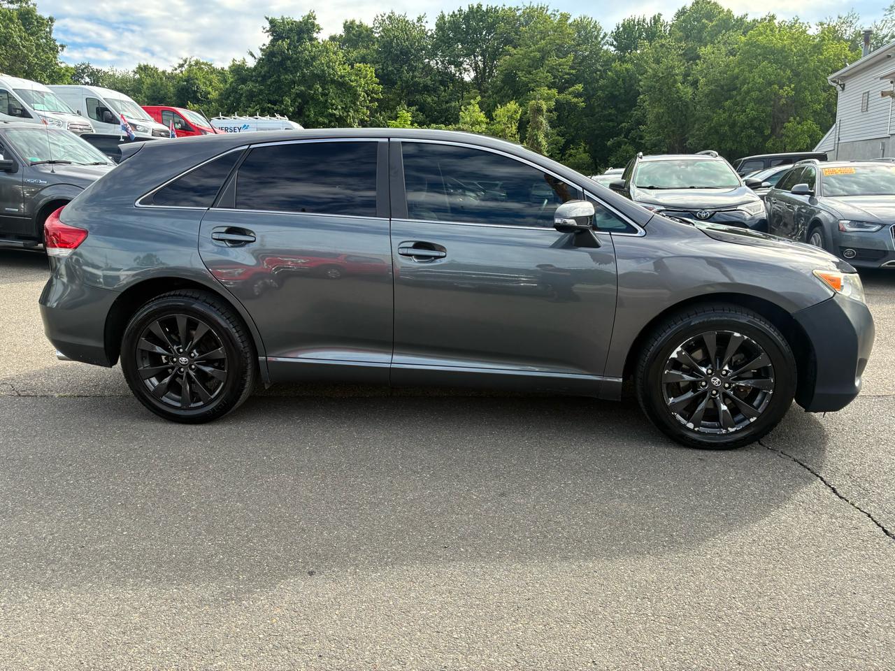 Toyota Venza LE I4 AWD 2014
