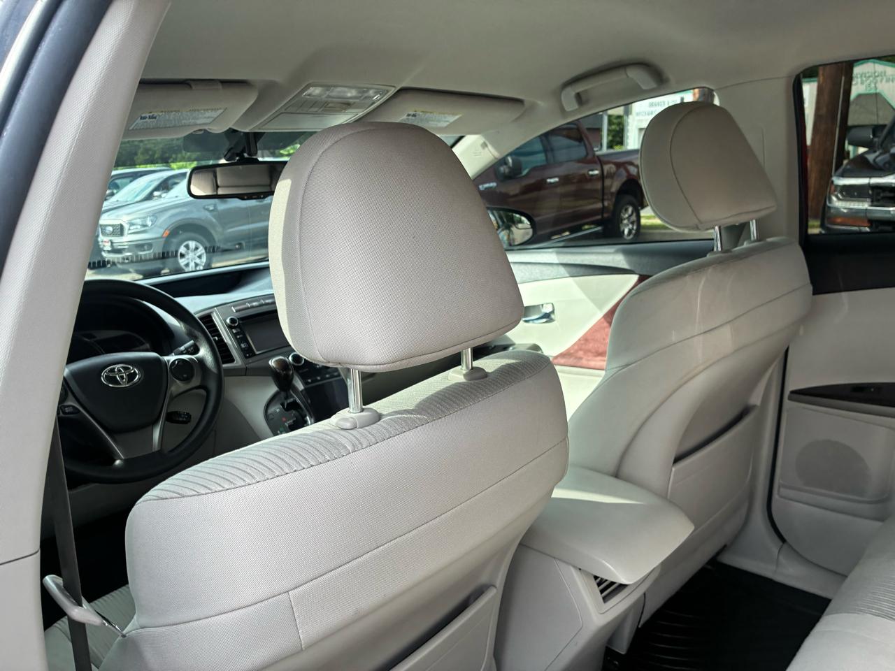 Toyota Venza LE I4 AWD 2014