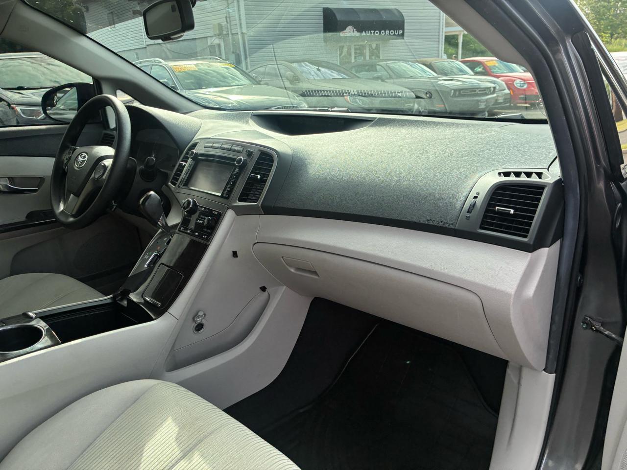 Toyota Venza LE I4 AWD 2014