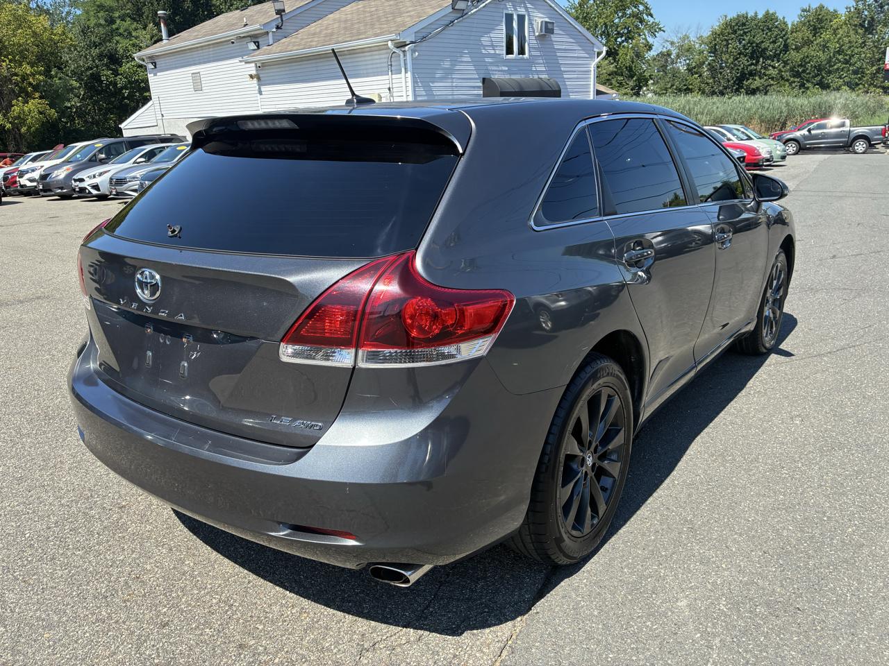 Toyota Venza LE I4 AWD 2014