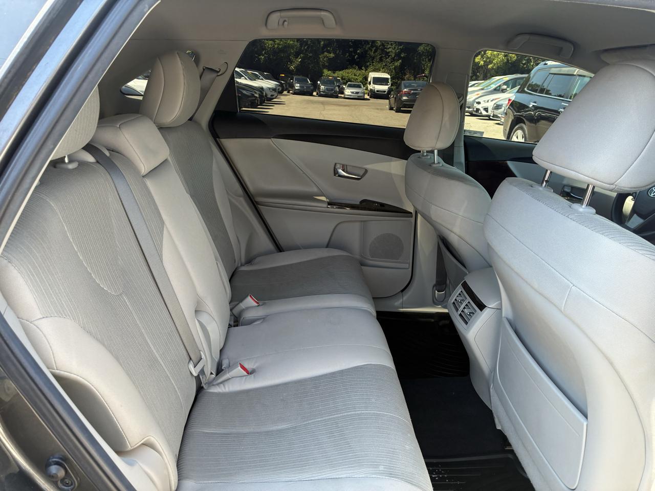 Toyota Venza LE I4 AWD 2014