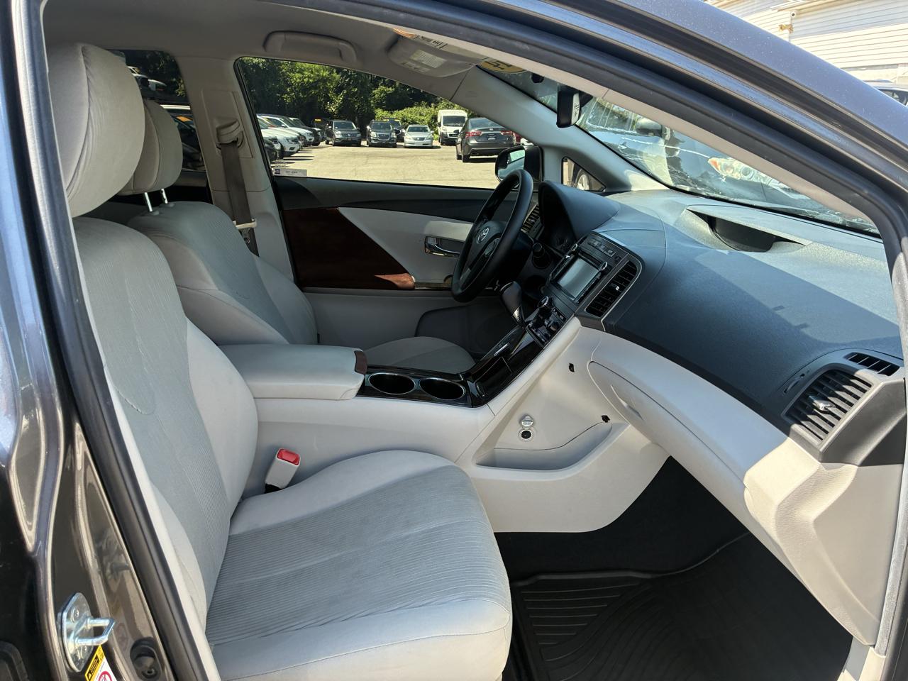 Toyota Venza LE I4 AWD 2014