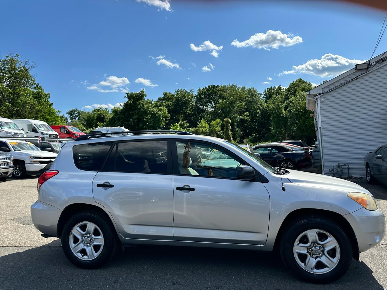 Toyota RAV4 Base I4 4WD 2007