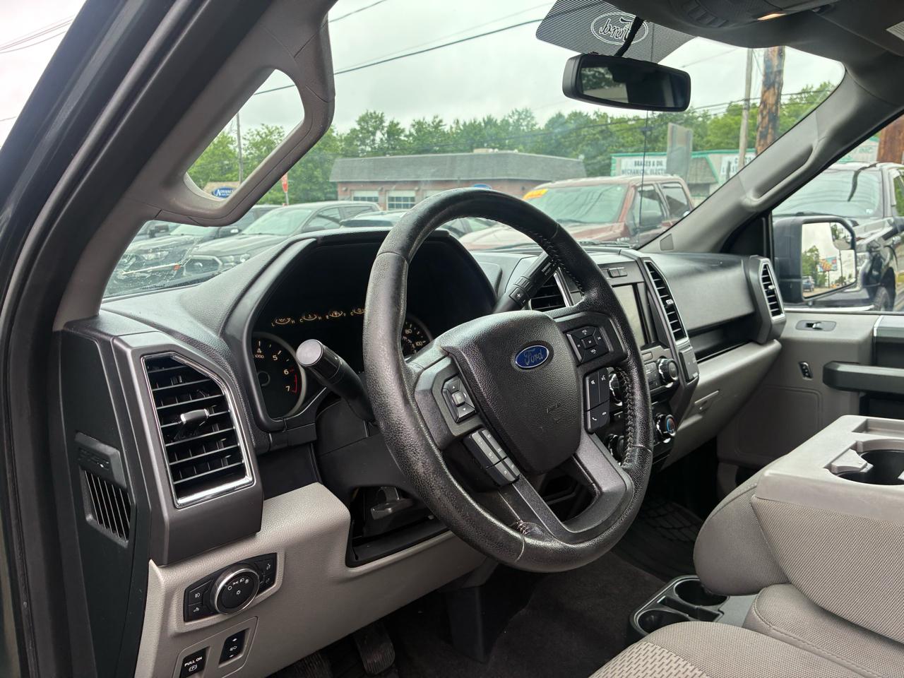 Ford F-150 XLT SuperCab 6.5-ft. Bed 4WD 2016