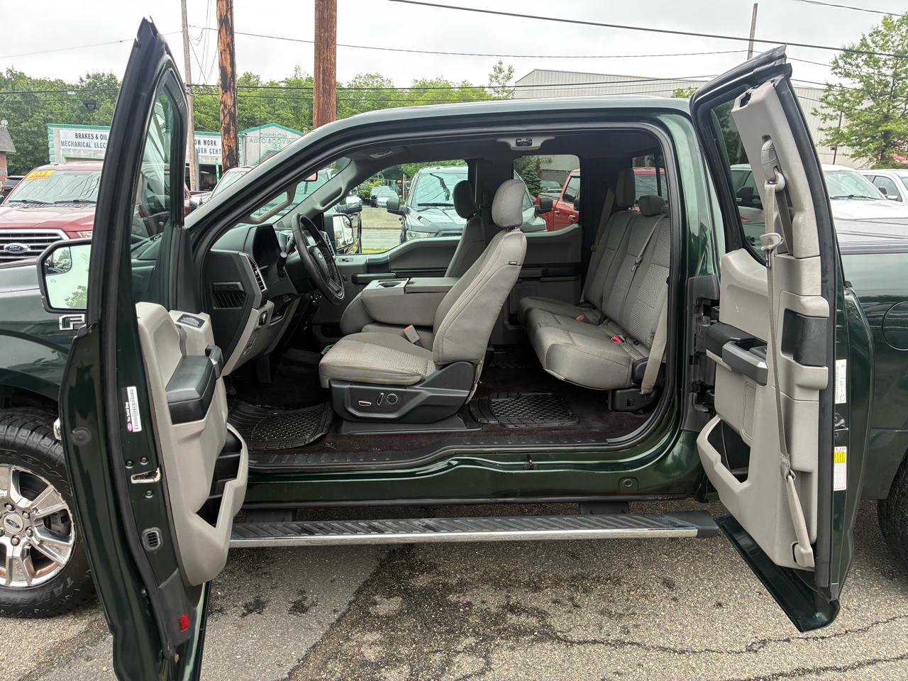 Ford F-150 XLT SuperCab 6.5-ft. Bed 4WD 2016