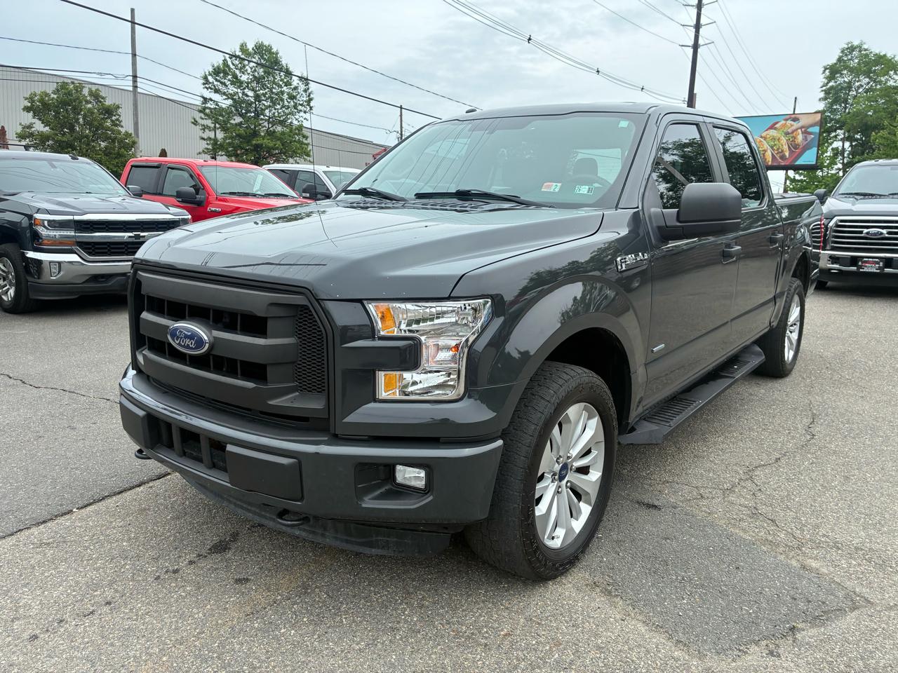 2016 Ford F-150 XL 4x4 SuperCrew 5-1/2 Box's photo