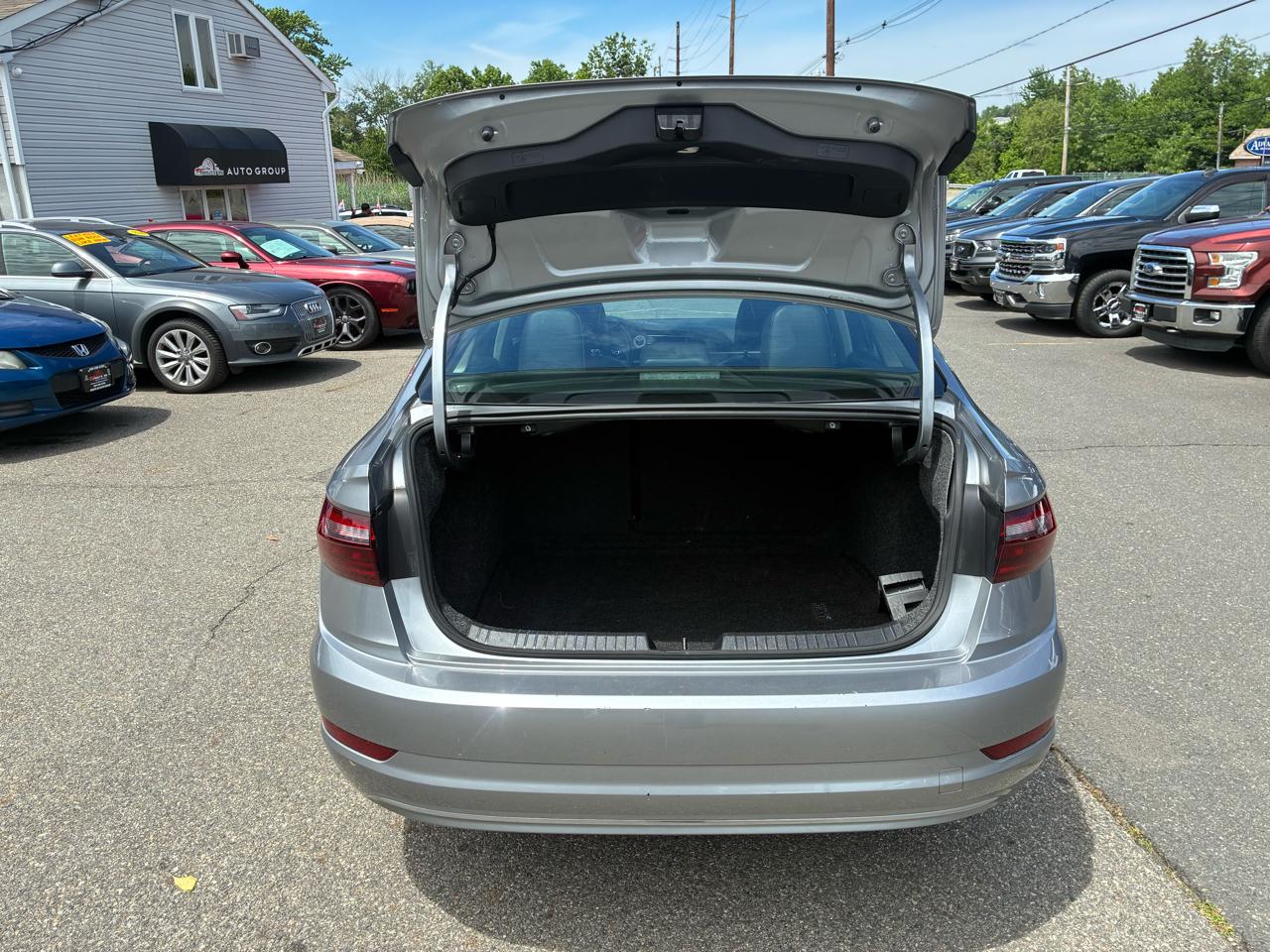 Volkswagen Jetta 1.4T SE 8A 2020