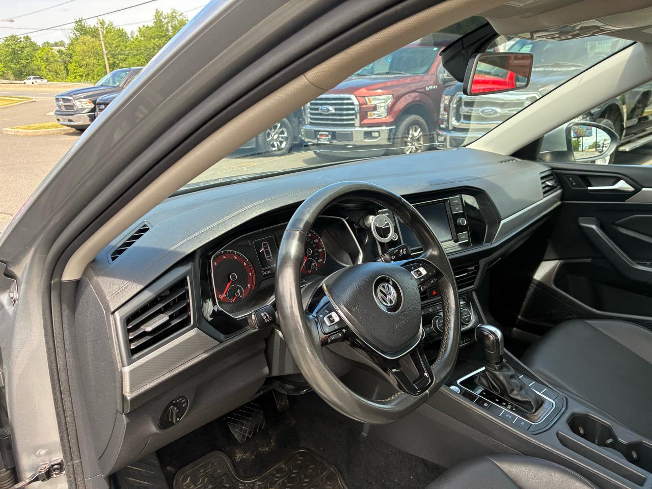 Volkswagen Jetta 1.4T SE 8A 2020