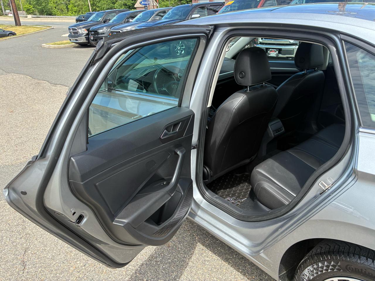 Volkswagen Jetta 1.4T SE 8A 2020