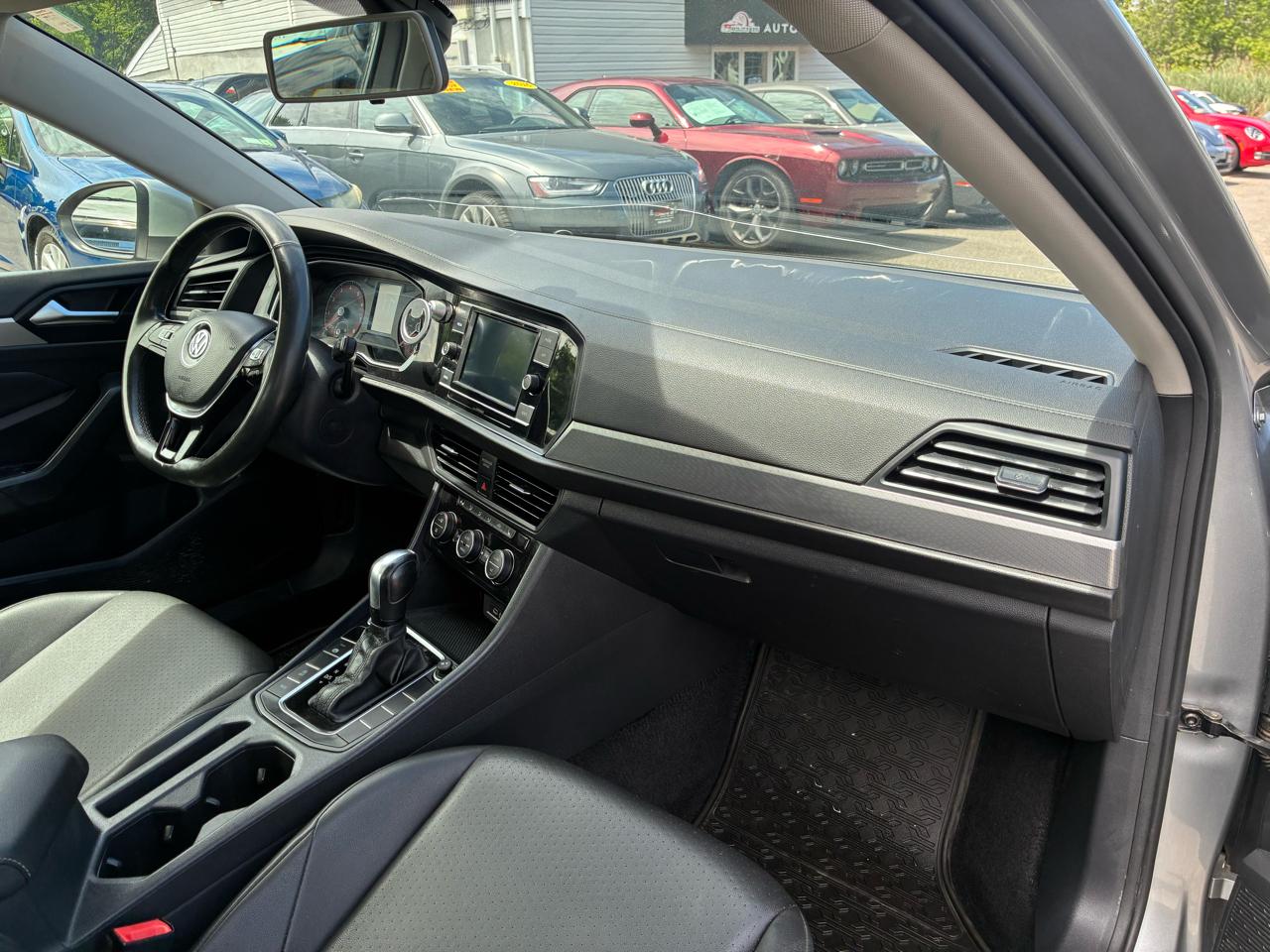 Volkswagen Jetta 1.4T SE 8A 2020
