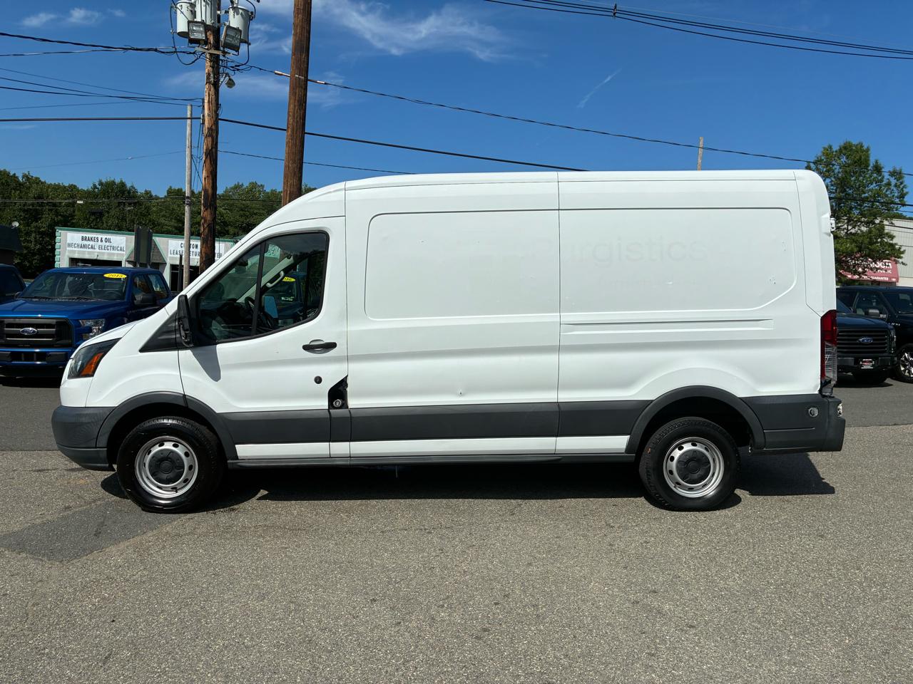 Ford Transit 250 Van Med. Roof w/Sliding Pass. 148-in. WB 2016