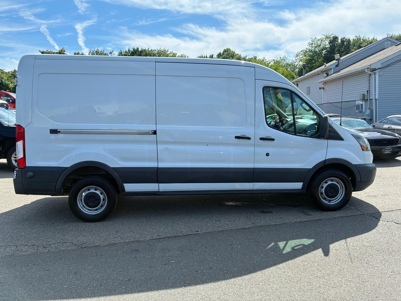 Ford Transit 250 Van Med. Roof w/Sliding Pass. 148-in. WB 2016