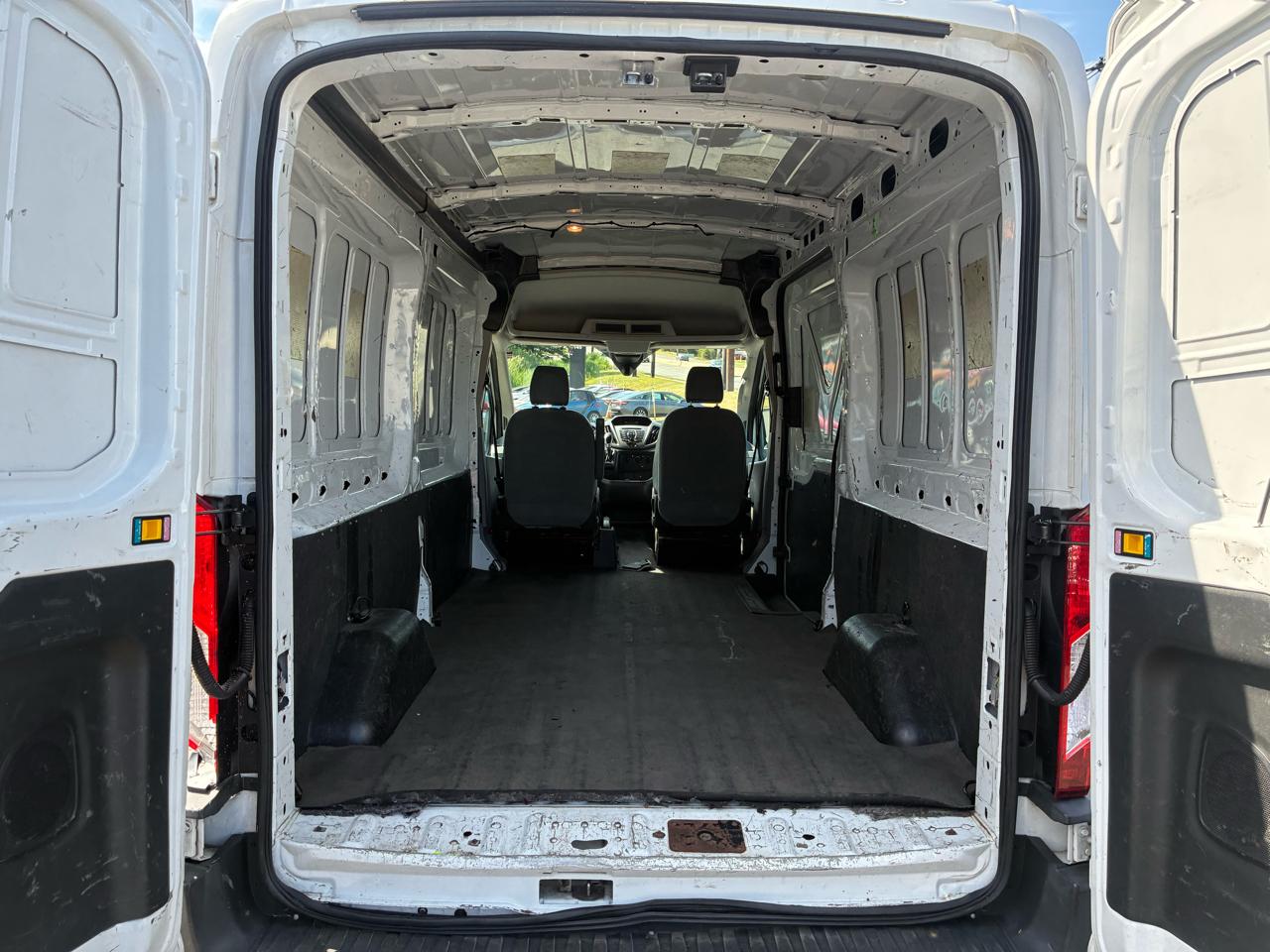 Ford Transit 250 Van Med. Roof w/Sliding Pass. 148-in. WB 2016