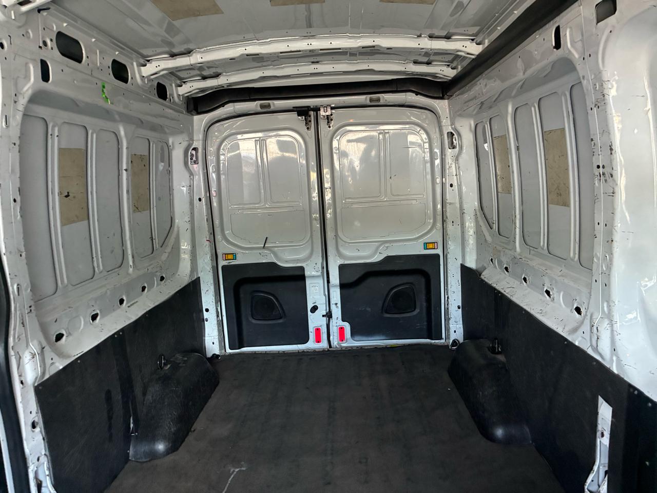 Ford Transit 250 Van Med. Roof w/Sliding Pass. 148-in. WB 2016