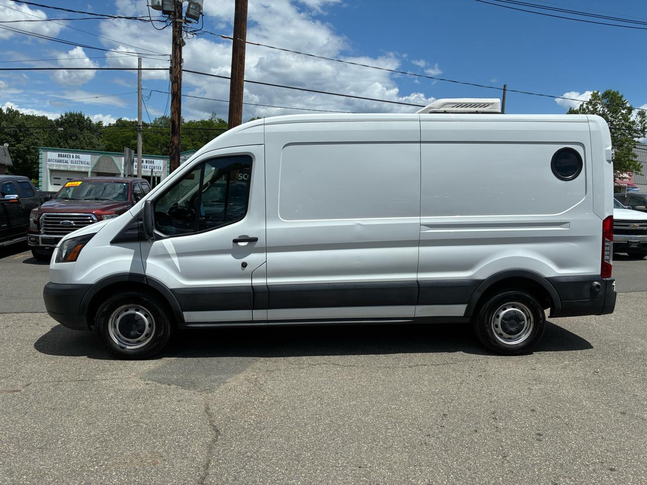 Ford Transit 250 Van Med. Roof w/Sliding Pass. 148-in. WB 2019