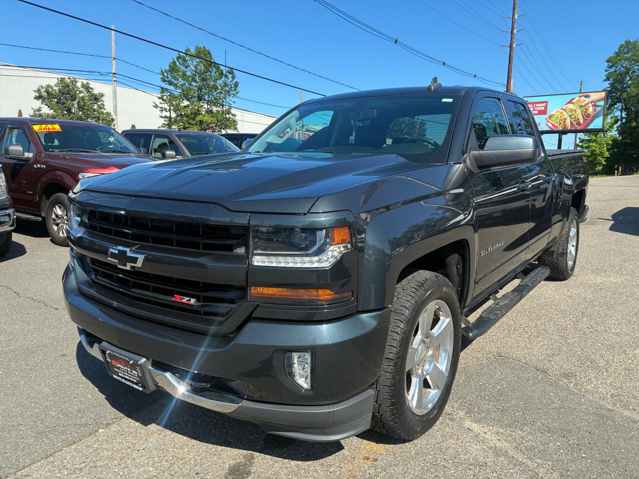 2017 Chevrolet Silverado 1500 LT Z71 4X4 Double Cab Std Box's photo