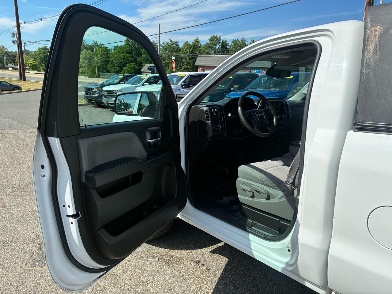 GMC Sierra 1500 Base Long Box 4WD 2015