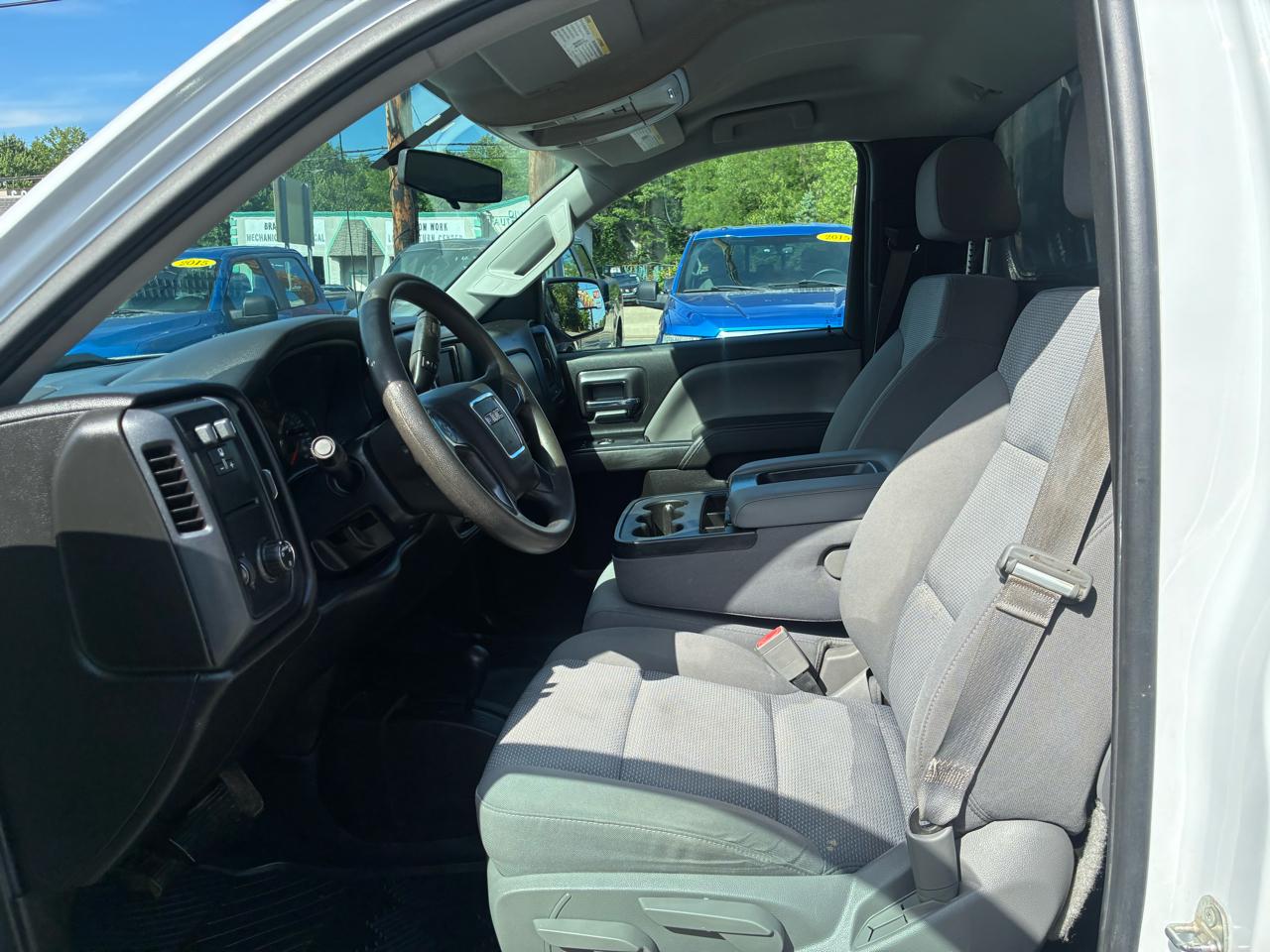 GMC Sierra 1500 Base Long Box 4WD 2015