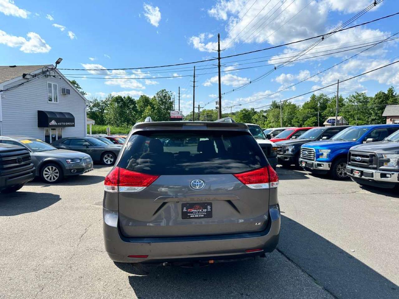 Toyota Sienna LE FWD 8-Passenger V6 2014