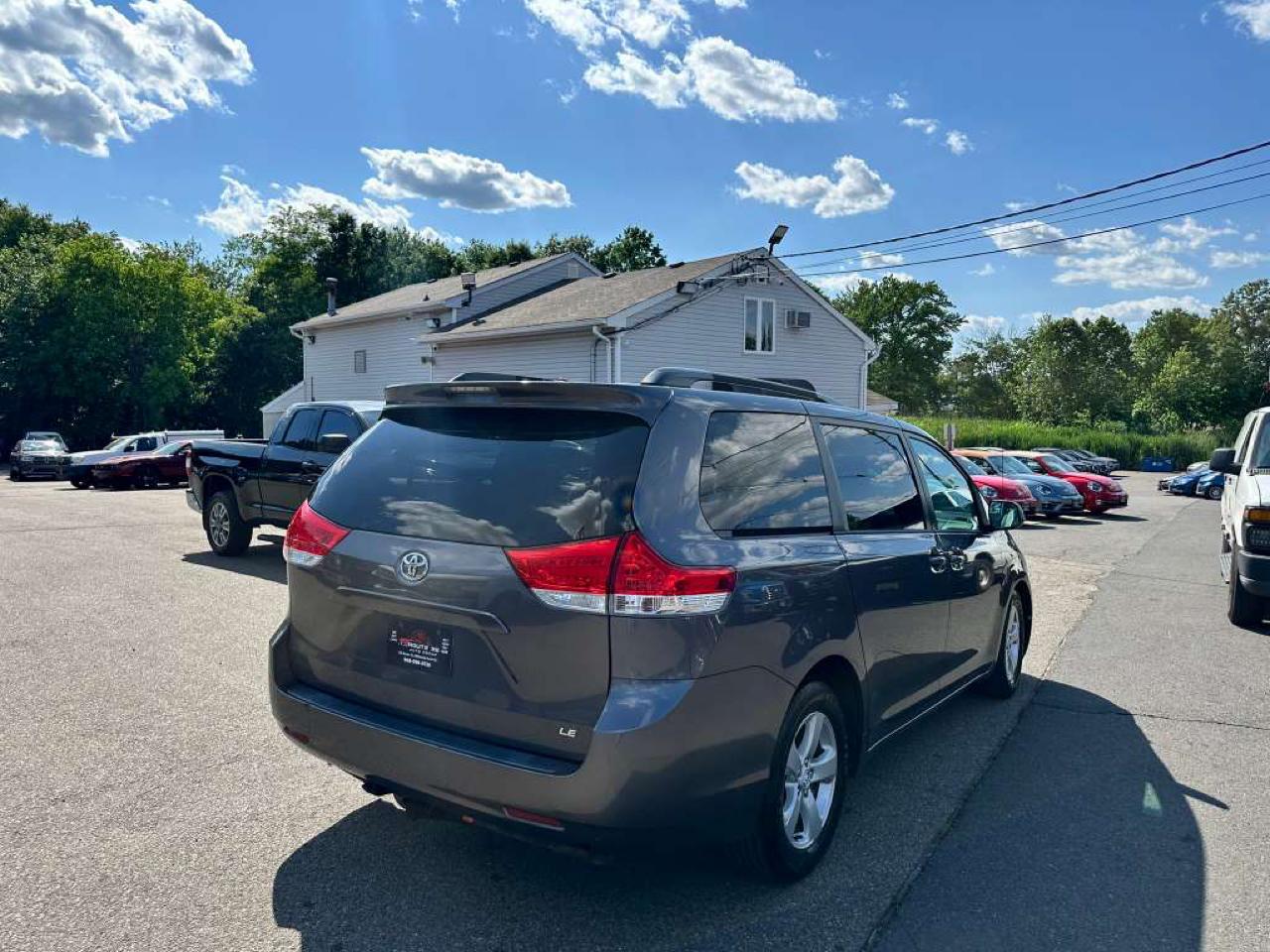 Toyota Sienna LE FWD 8-Passenger V6 2014