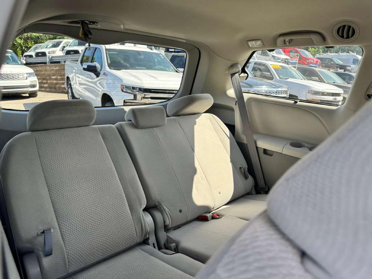 Toyota Sienna LE FWD 8-Passenger V6 2014
