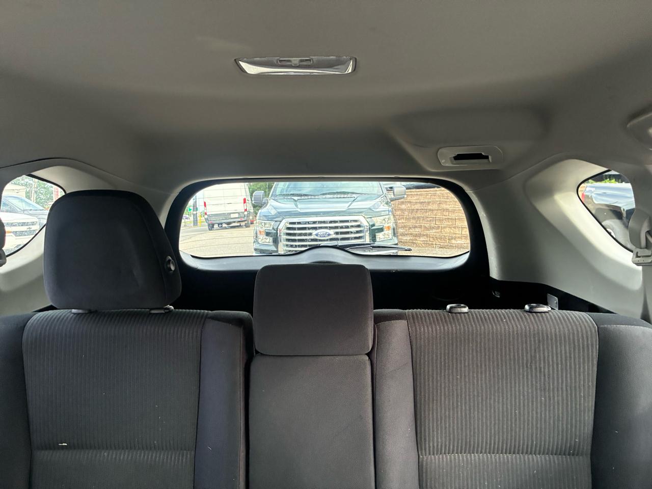 Toyota RAV4 LE AWD 2018