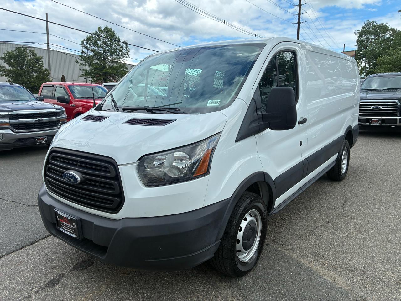 Ford Transit 250 Van Low Roof 60/40 Pass.130-in. WB 2019