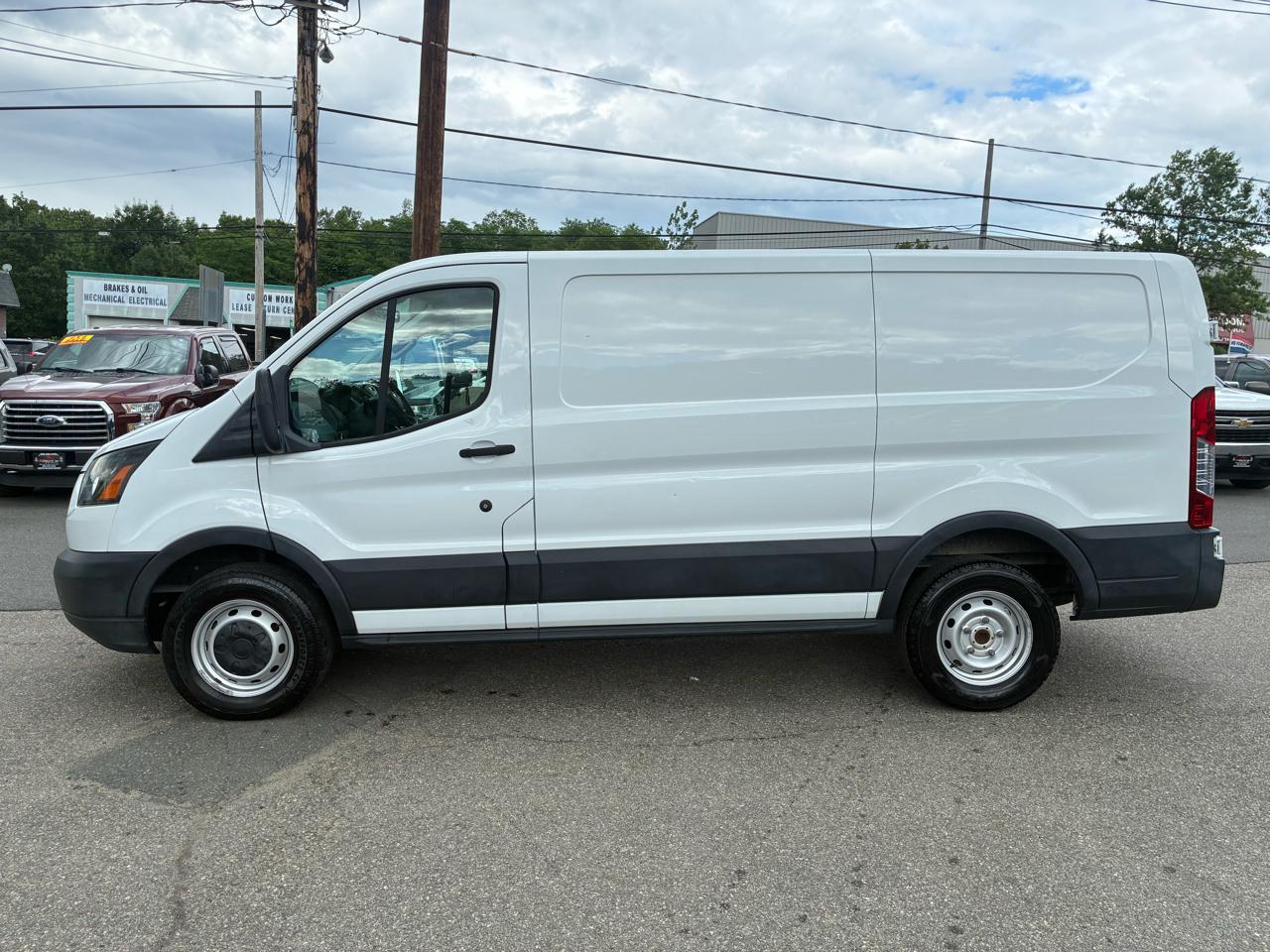 Ford Transit 250 Van Low Roof 60/40 Pass.130-in. WB 2019