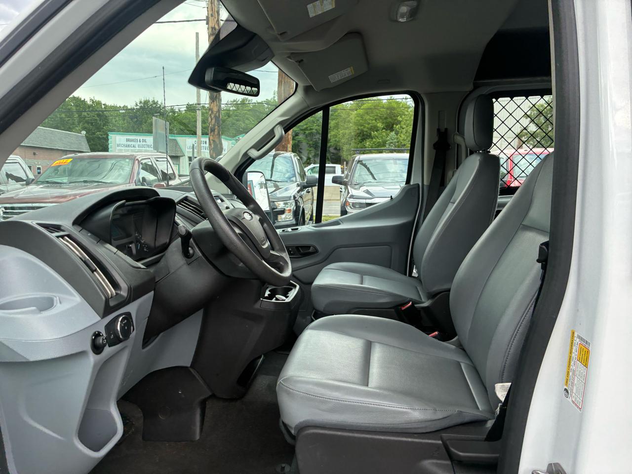 Ford Transit 250 Van Low Roof 60/40 Pass.130-in. WB 2019