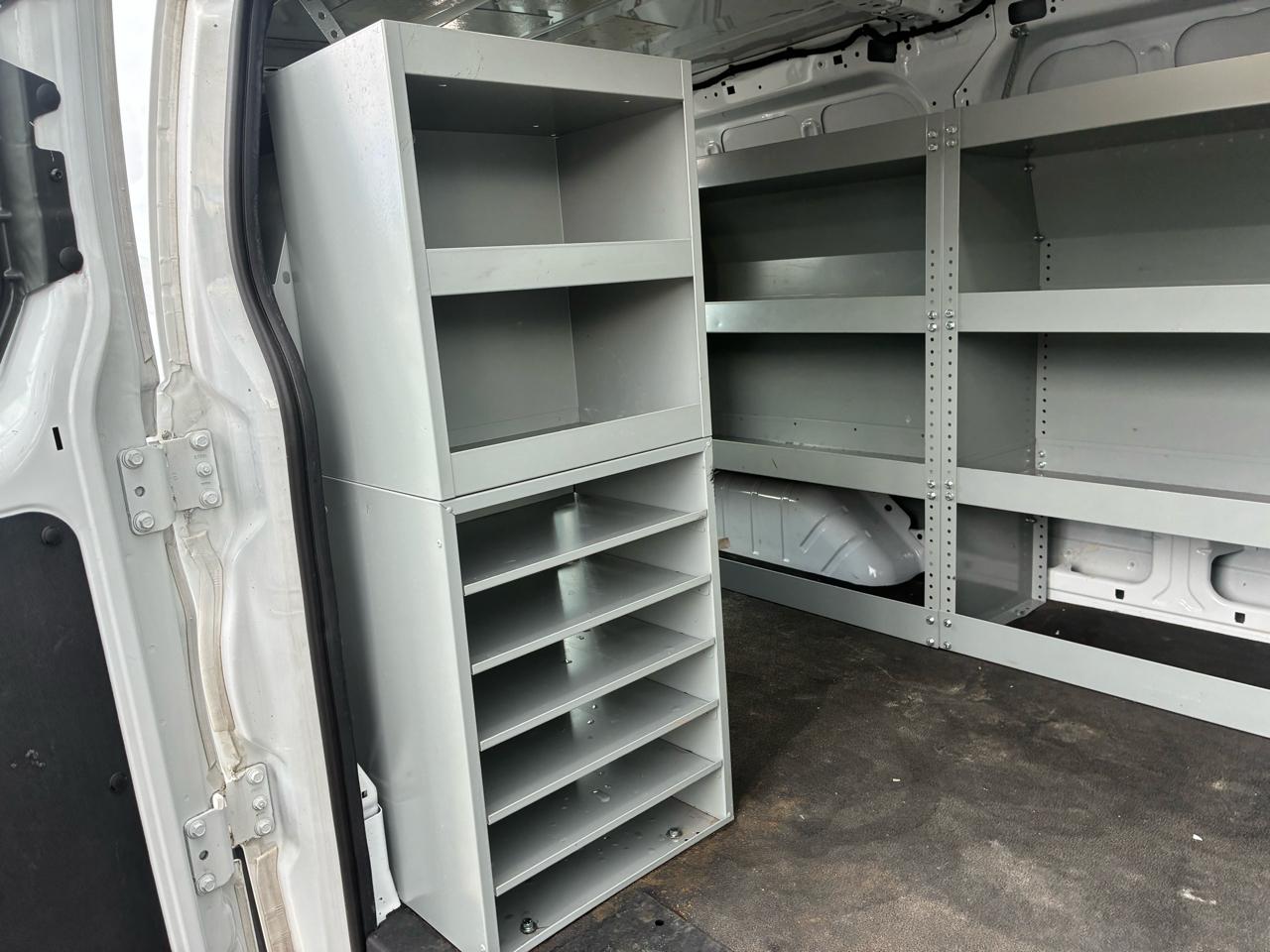 Ford Transit 250 Van Low Roof 60/40 Pass.130-in. WB 2019