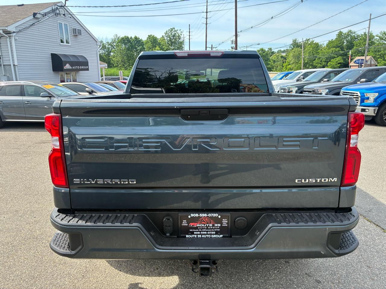 Chevrolet Silverado 1500 Custom Crew Cab Long Box 4WD 2020