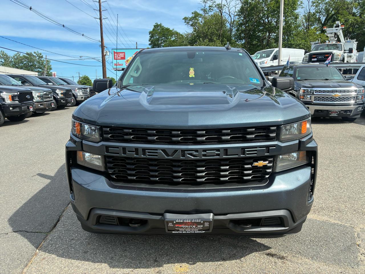 Chevrolet Silverado 1500 Custom Crew Cab Long Box 4WD 2020
