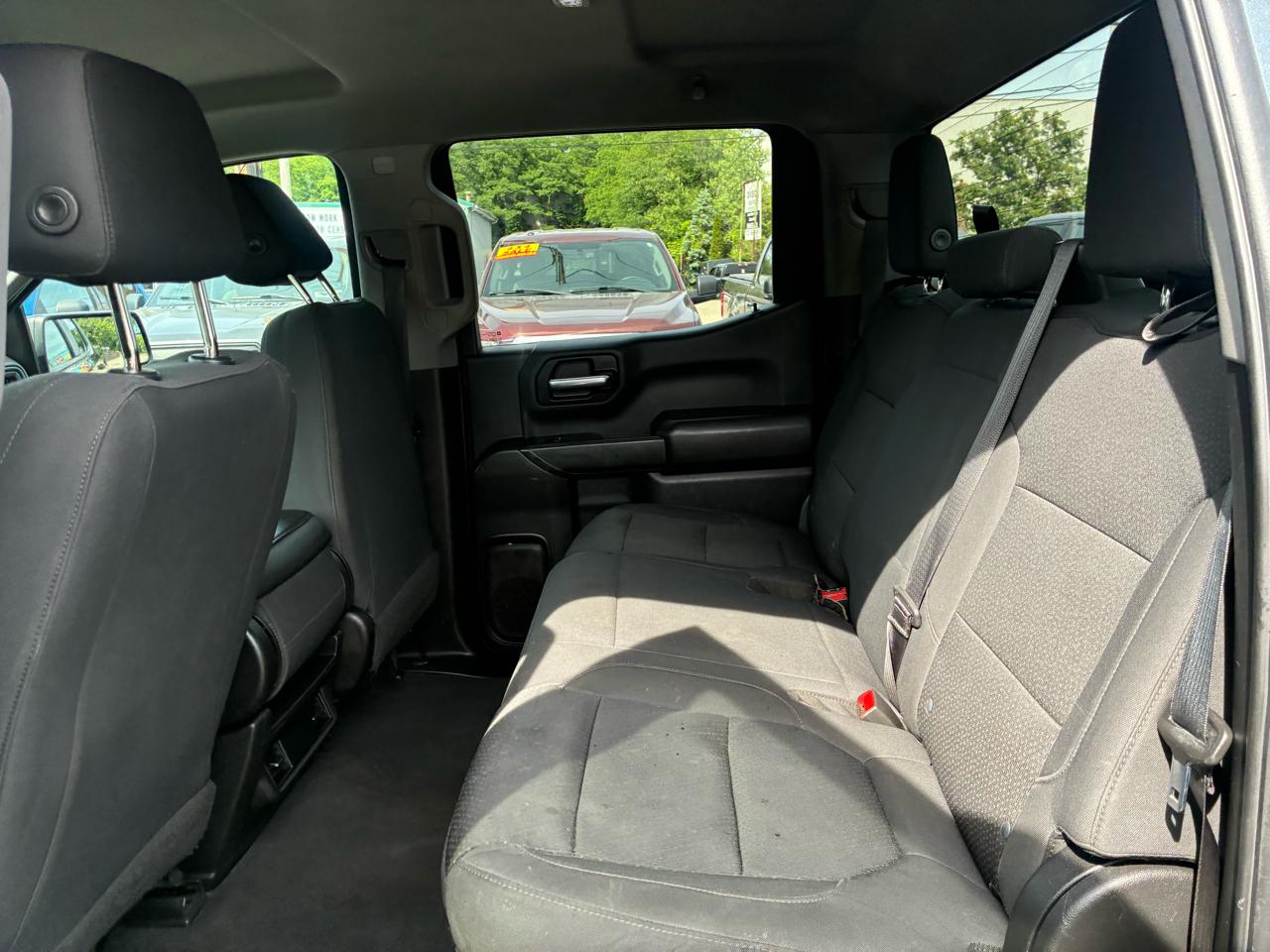 Chevrolet Silverado 1500 Custom Crew Cab Long Box 4WD 2020