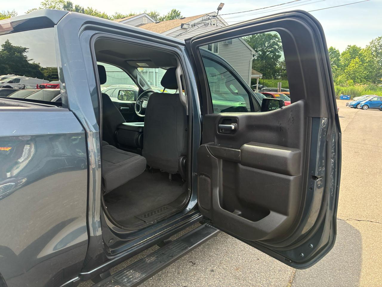 Chevrolet Silverado 1500 Custom Crew Cab Long Box 4WD 2020