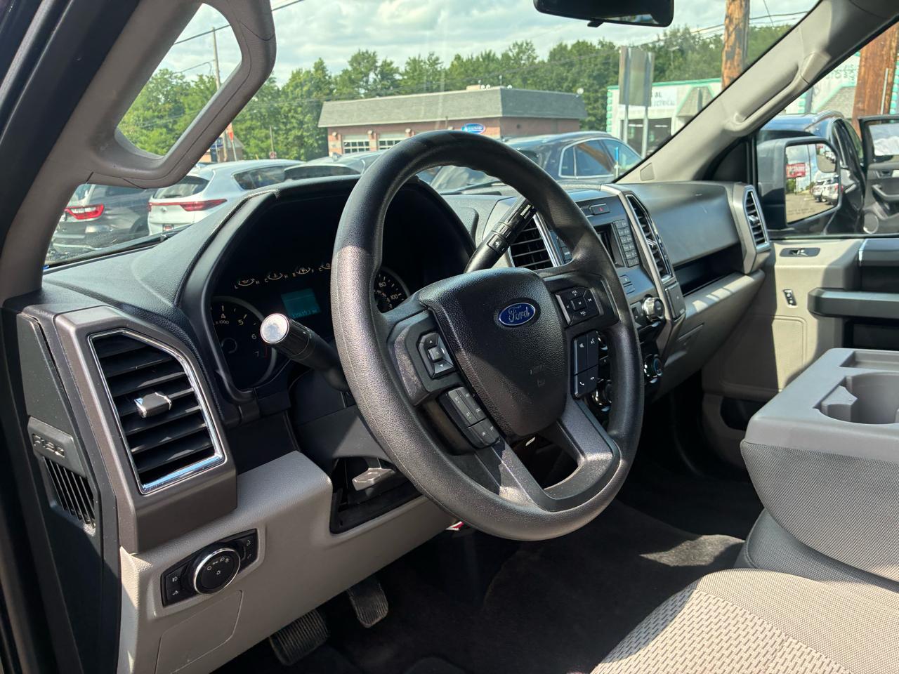 Ford F-150 XLT SuperCrew 5.5-ft. Bed 4WD 2016