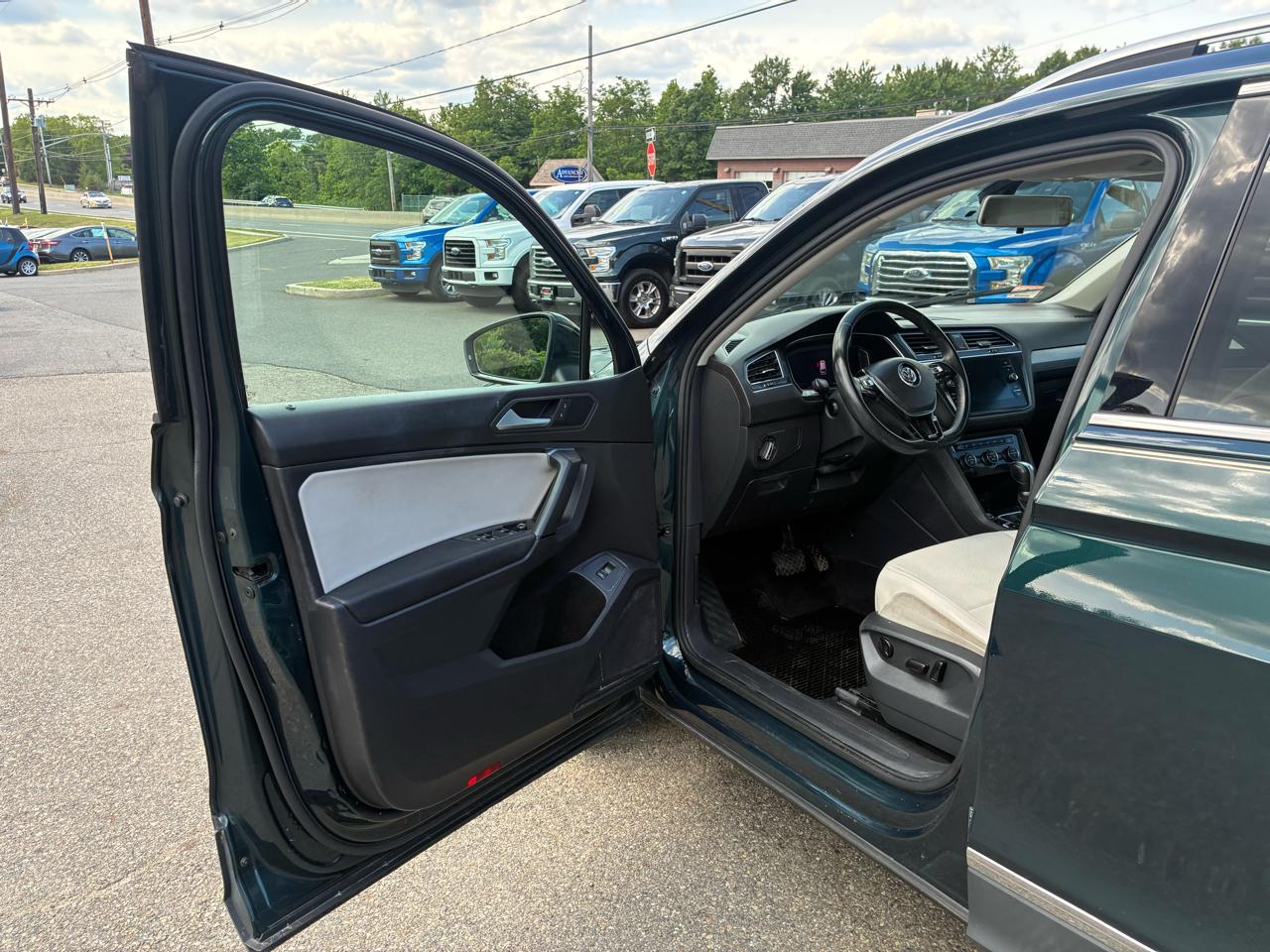 Volkswagen Tiguan SEL 4Motion AWD 2019