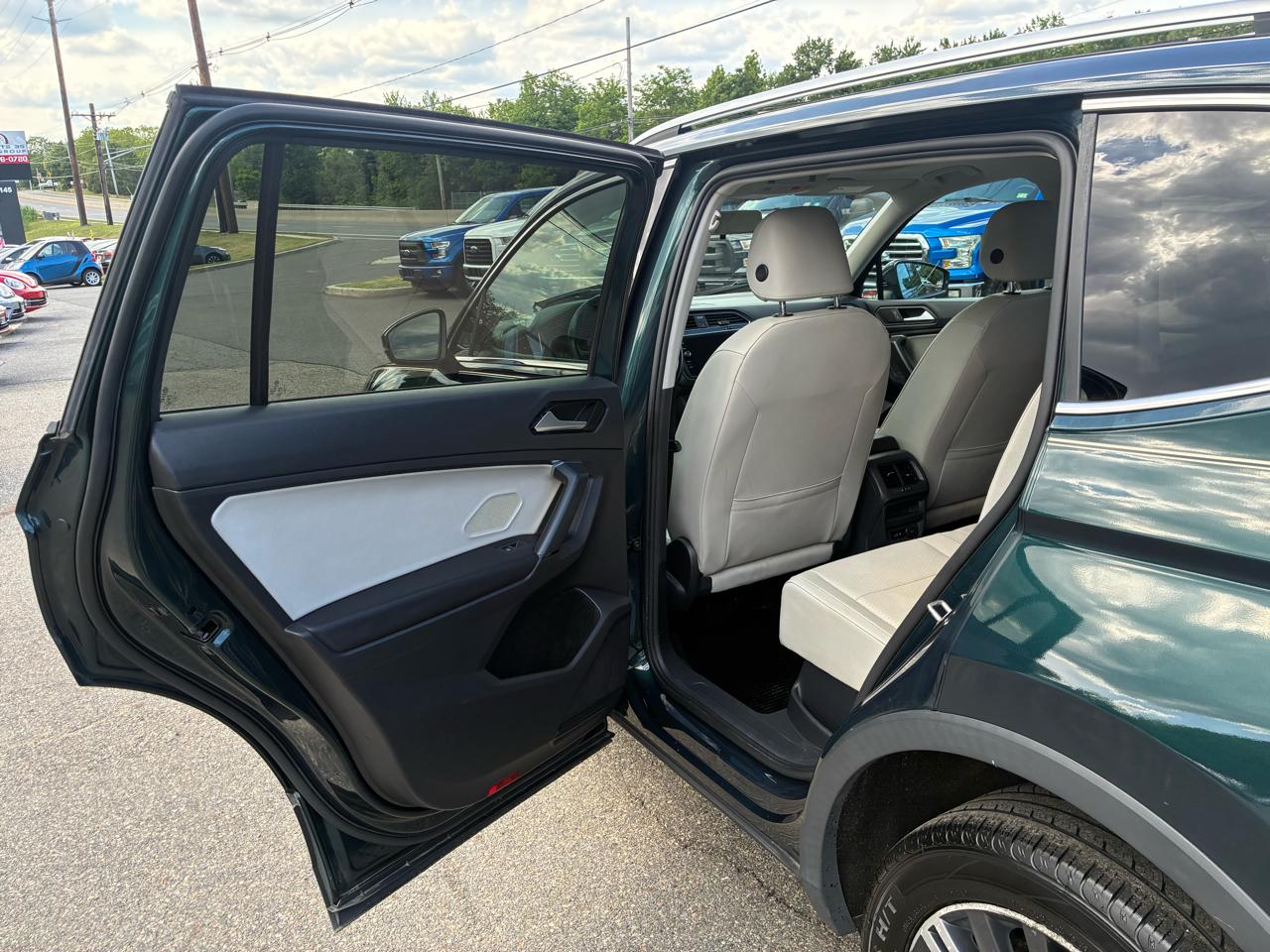 Volkswagen Tiguan SEL 4Motion AWD 2019