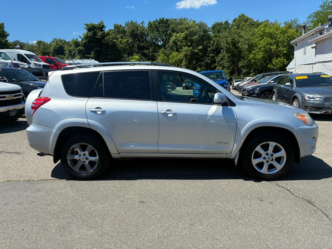 Toyota RAV4 Limited I4 4WD 2010