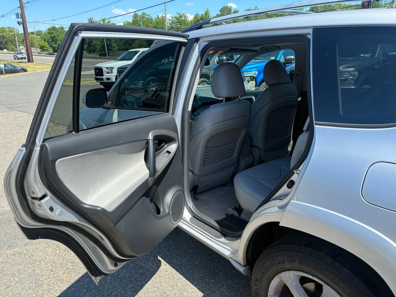 Toyota RAV4 Limited I4 4WD 2010