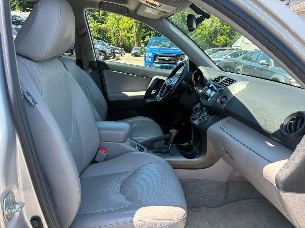 Toyota RAV4 Limited I4 4WD 2010