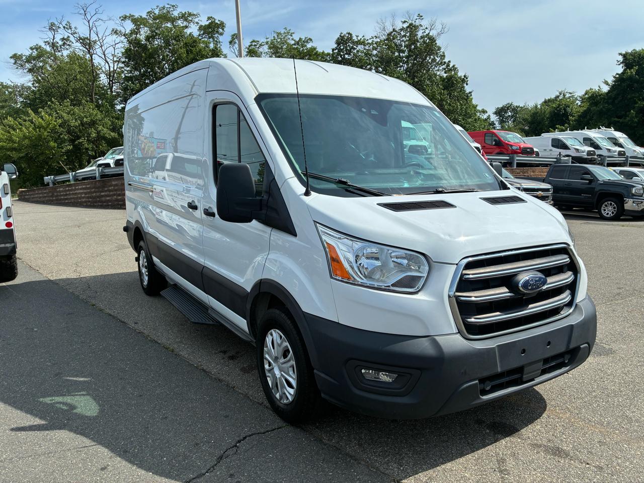 Ford Transit 250 Van Med. Roof w/Sliding Pass. 130-in. WB 2020