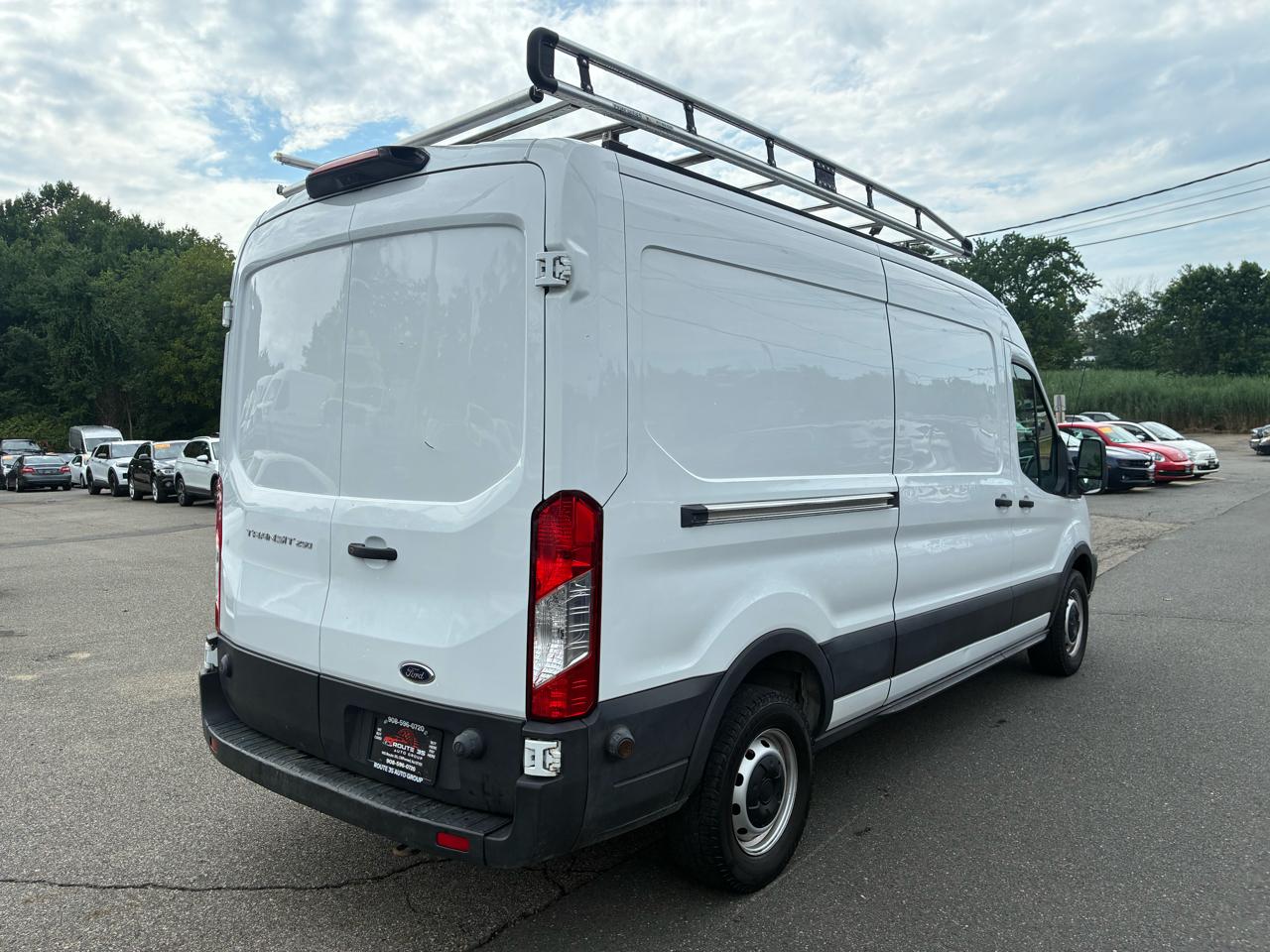 Ford Transit 250 Van Med. Roof w/Sliding Pass. 148-in. WB 2019